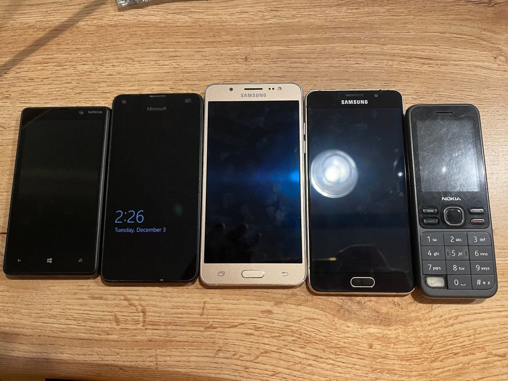 Smartphone Mix Bundle (Gebraucht) in Schötz für CHF 11 – mit Lieferung ...