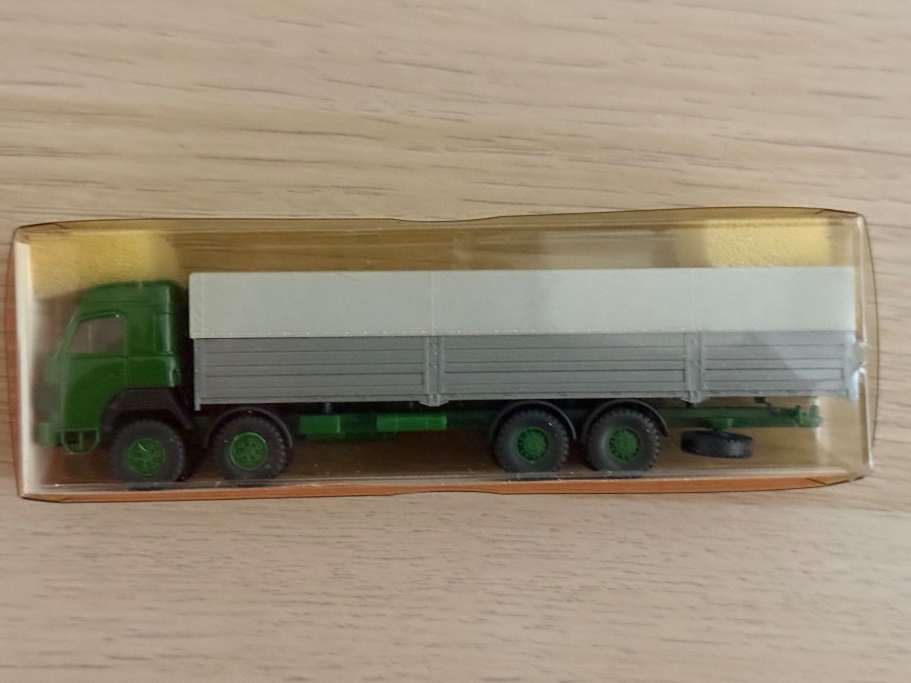 Roskopf Modellbausätze & Standmodelle: Saurer D290 / D330 Roskopf 406 – Neu und originalverpackt aus Morrens VD von YannD02