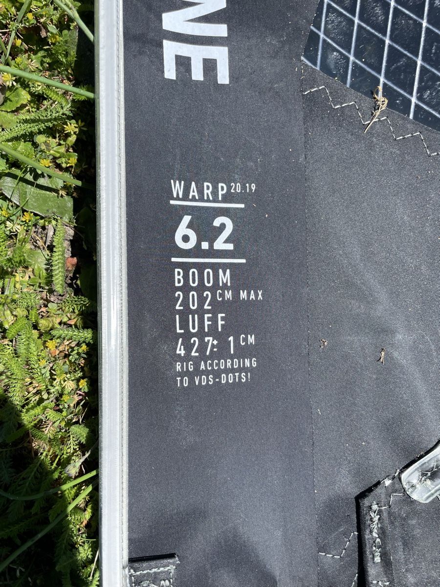Duotone Surf: Duotone Warp 6.2 inkl. Mast 400 – Usato da Murten venduto da kel_6w8s 1