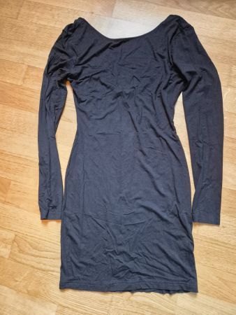 Schickes Minikleid, schwarz, Grösse M, mit Reissverschluss
