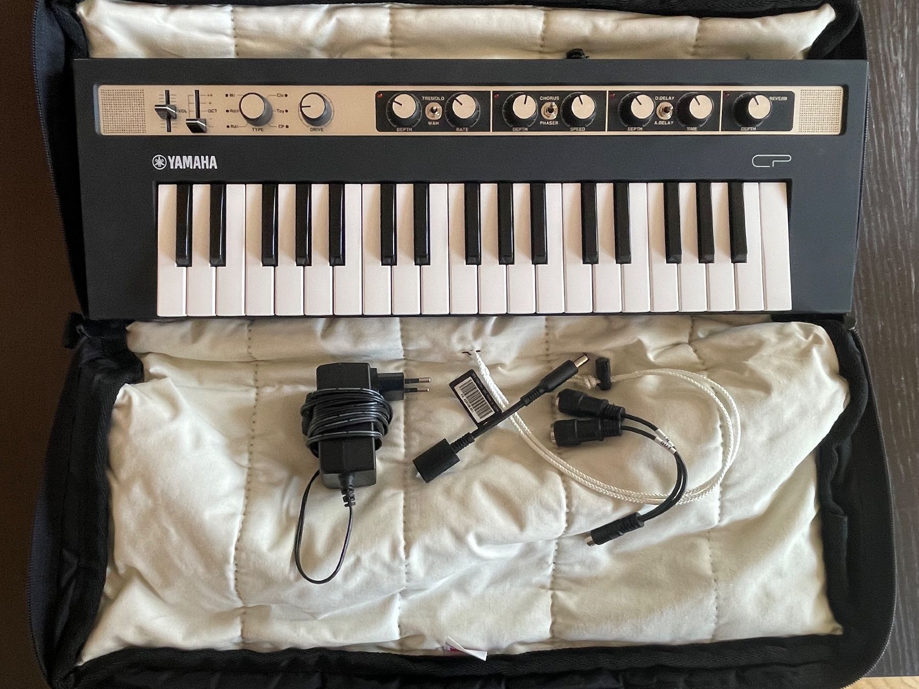 Yamaha Strumenti musicali: Yamaha Reface CP Keyboard mit Tasche – Usato da Zürich venduto da Mockoso 1