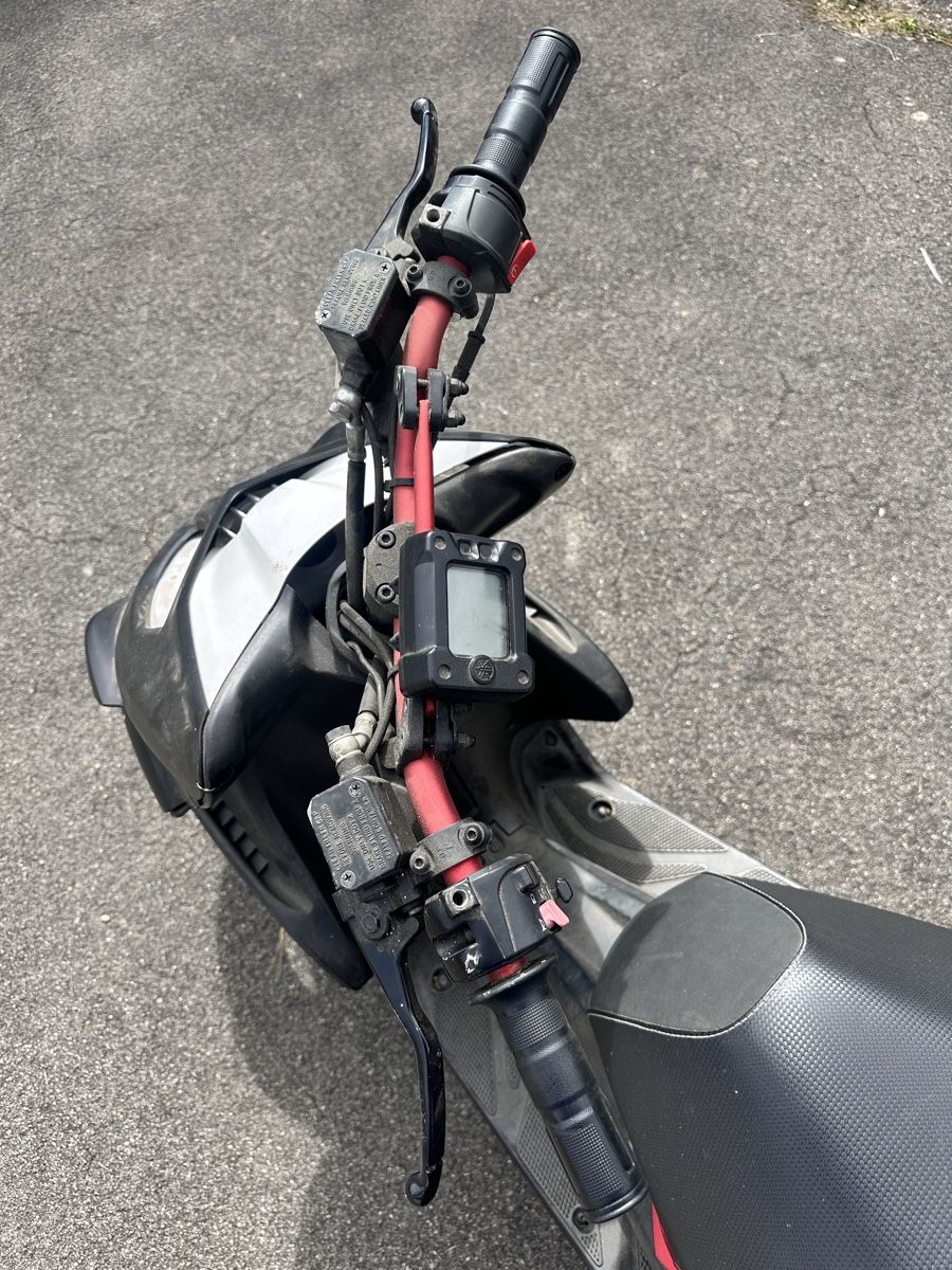 Scooters: Yamaha Aerox  – Gebraucht aus Biel-Bienne von Silva-M30 4