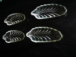 4 Glasschalen in Blattform