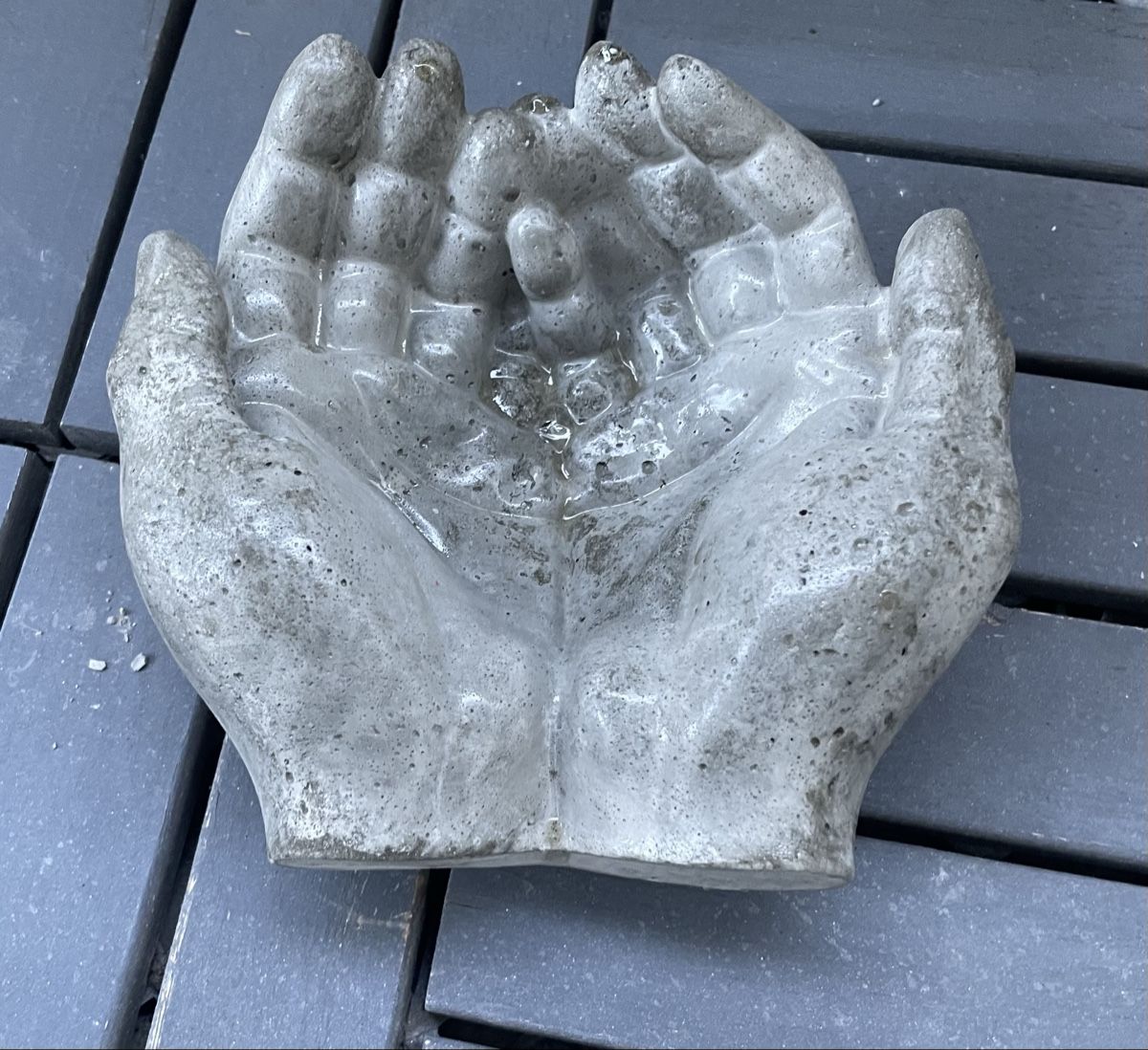 Tutte le decorazioni: Deko Schale aus grau Neu  – Nuovo e nell'imballaggio originale da Au ZH venduto da Jaggy4 2
