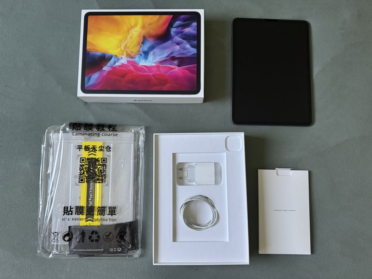 Apple Tablettes PC: Apple iPad Pro 11” 2020 - 128 Go WiFi - Comme neuf – D'occasion à Develier par Gaetan00