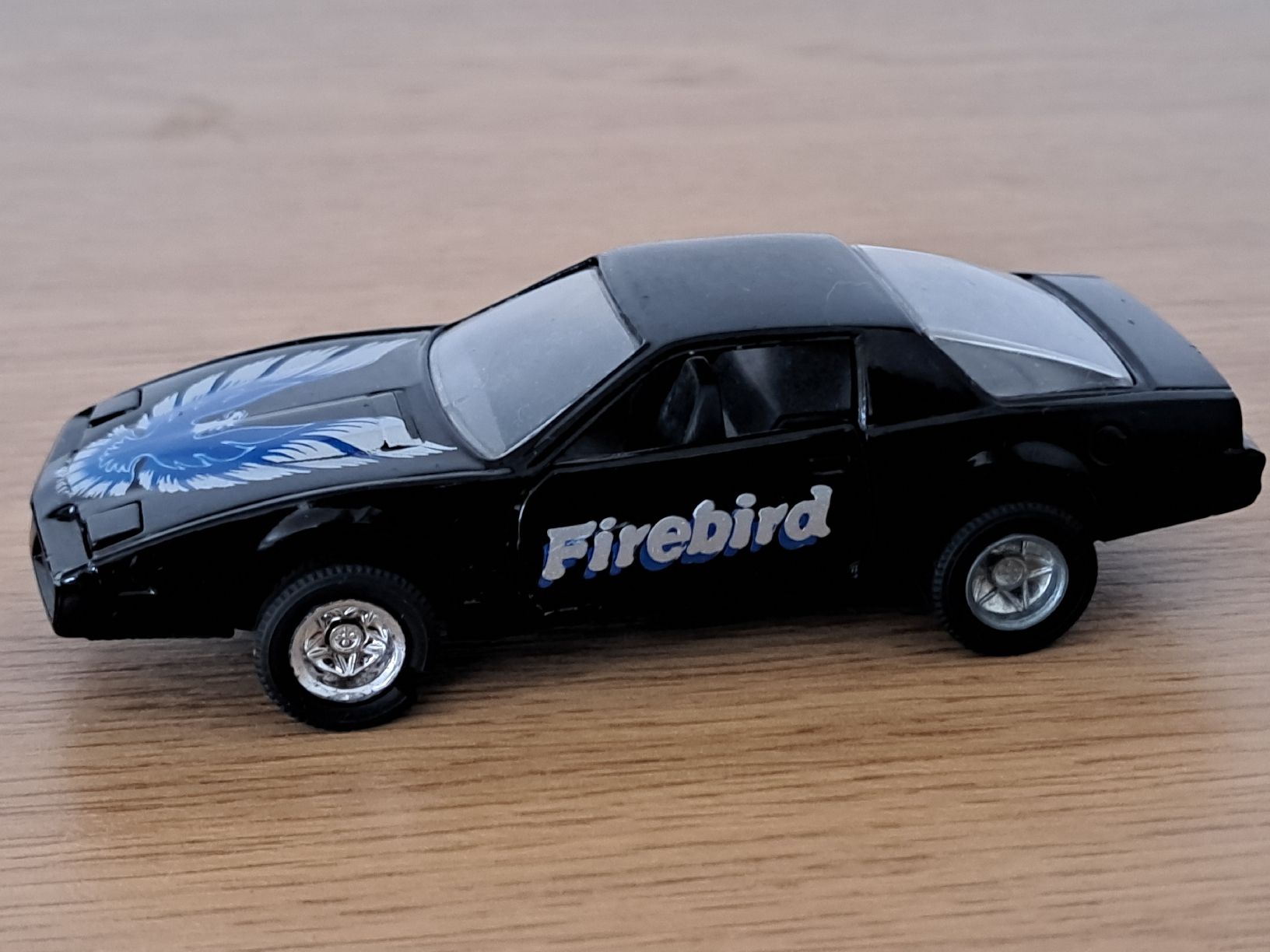 Yat Ming Modellini d'auto: Yat Ming : Pontiac Firebird 1:43 – Usato da St-Imier venduto da supernova21 1