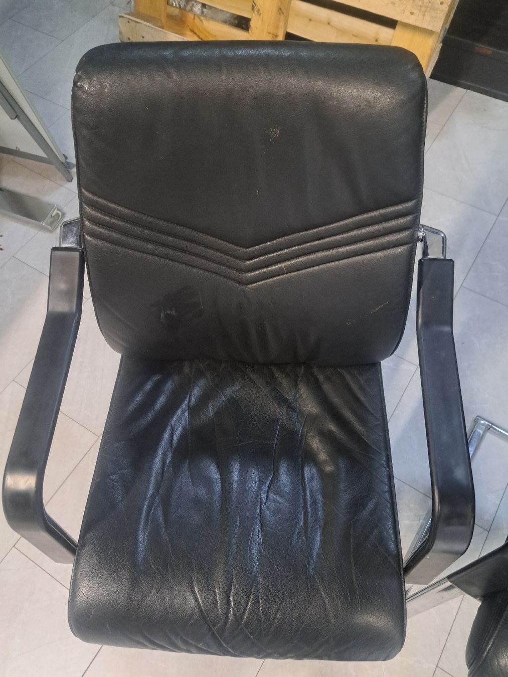 Stühle: 2 Leder Stuhl  – Gebraucht aus Zürich von far_yd8w 2