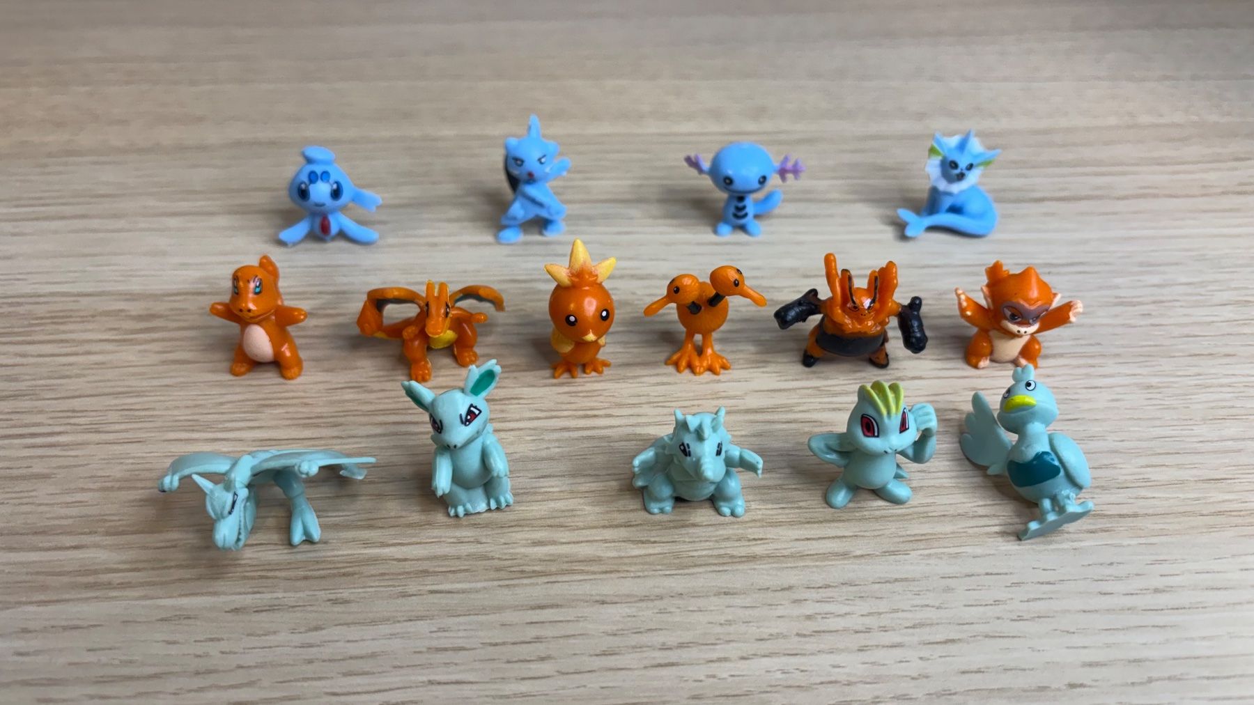 Statuette: Lot de 80 figurines de Pokémon – Usato da Delémont venduto da Loccaze2015 2