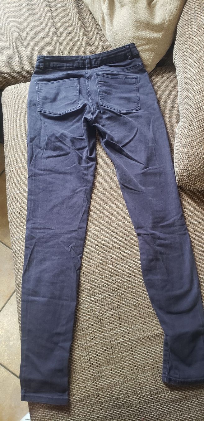 H&M Jeans: Jeans H&M – D'occasion à Le Séchey par Jill93 2
