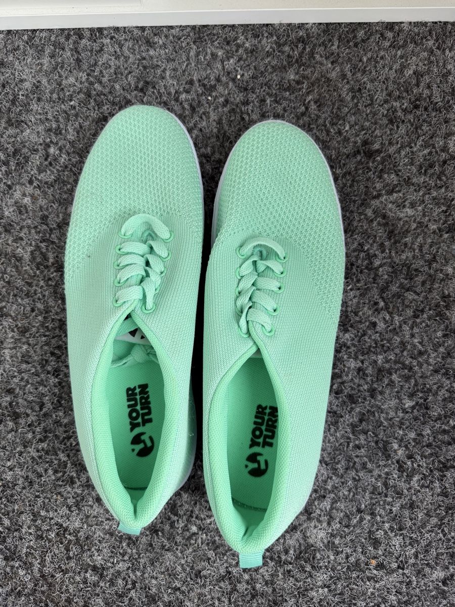 Herrenschuhe: Your Turn Turnschuhe, Grösse 41, Farbe Mint – Gebraucht aus Oberhofen Thun'see von ClaudiaKelesh