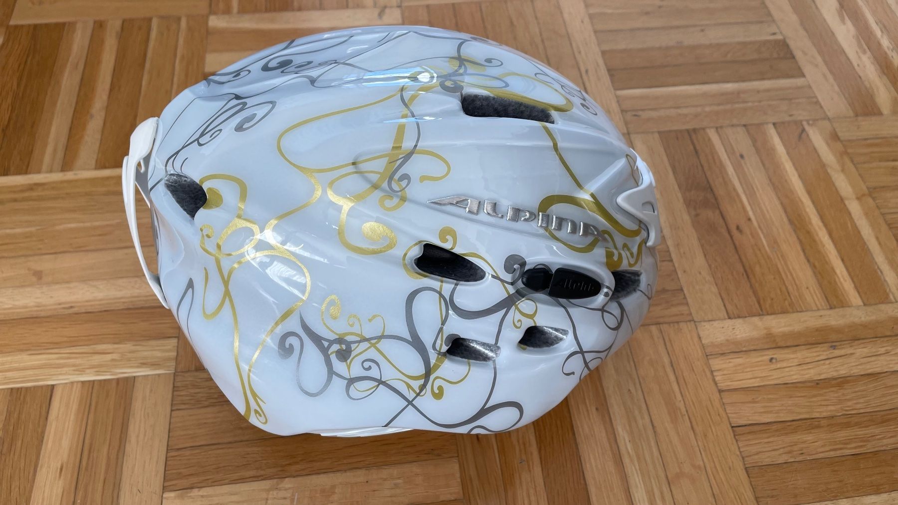 Alpina Helme: Alpina Skihelm Helm Gr. 53-57cm – Gebraucht aus Rüfenacht BE von lavok 4