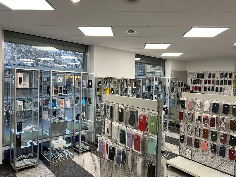 Apple Telefoni cellulari / Smartphones: IPHONE 17 PRO MAX 256GB COSMIC ORANGE FABRIKNEU!!!! – Nuovo e nell'imballaggio originale da Zürich venduto da Handymarkt 3