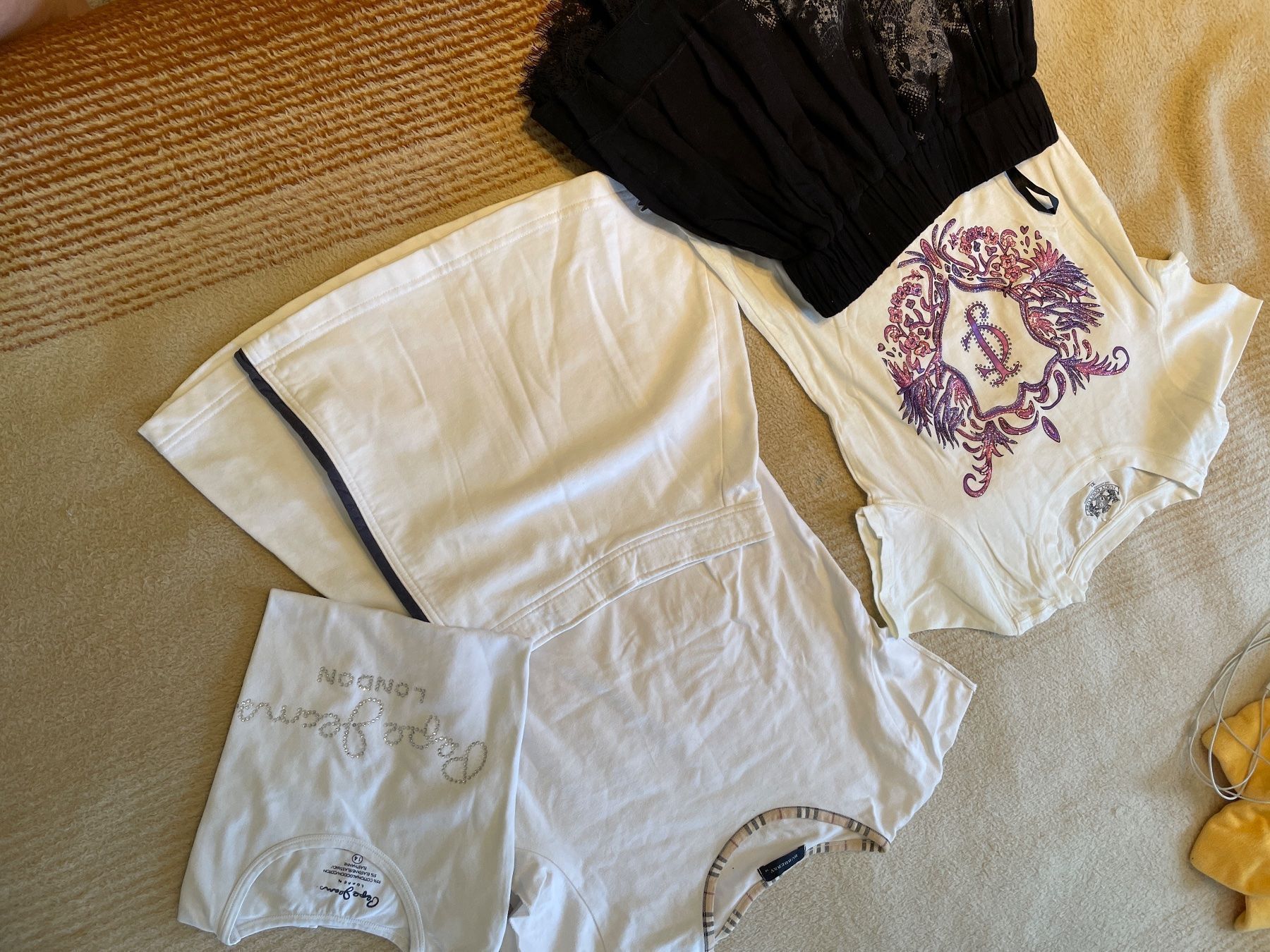 Lotti & Set di vestiti: Lot pour les filles 14 ans – Usato da Lausanne venduto da Masyanya