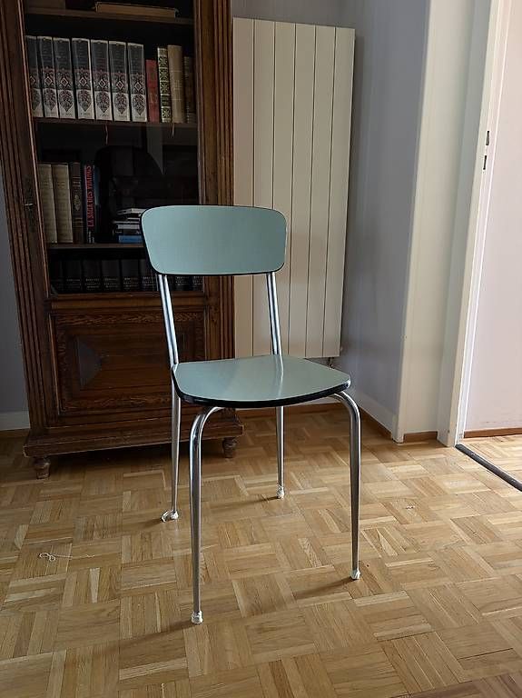Chaises: Chaise formica bleue – D'occasion à Cully par art_6l9y