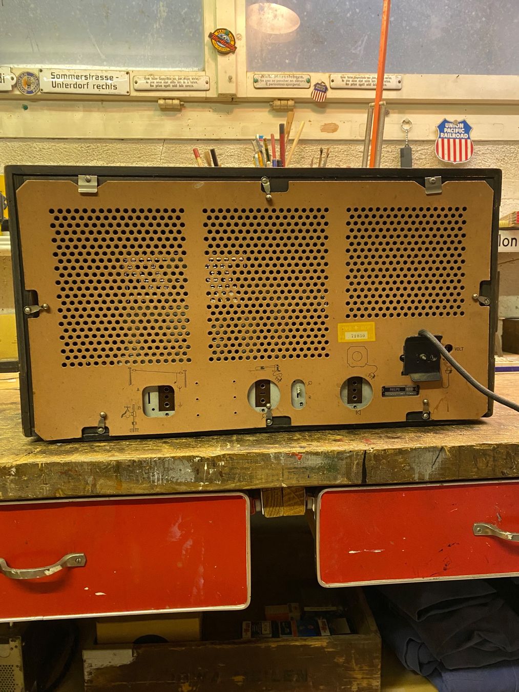 Radio: Vintage Radio Philips – Usato da Gränichen venduto da Kathleen8 1