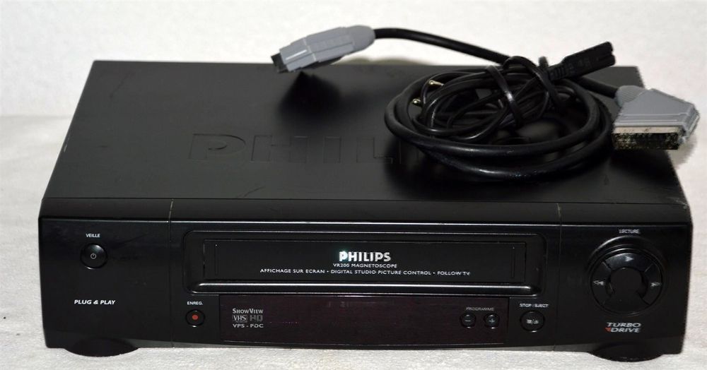 Magnétoscope Philips VR810 VHS PAL/SECAM - Avec Télécommande Et Câble Péritel - Fonctionnel