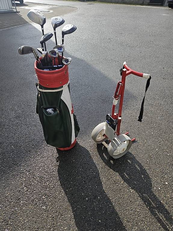 Mazze & Set: Golfset Linkshand  mit Tasche und Klapprolley – Usato da Abtwil SG venduto da Mortio 1