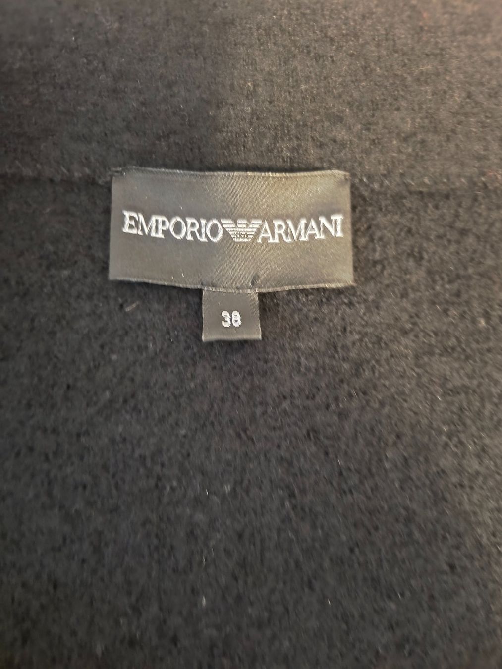 Armani Giacche: Wunderschöne Armani Jacke , Schwarz, Grösse 38 IT, 34 CH – Usato da Thalwil venduto da ralucoantza 3
