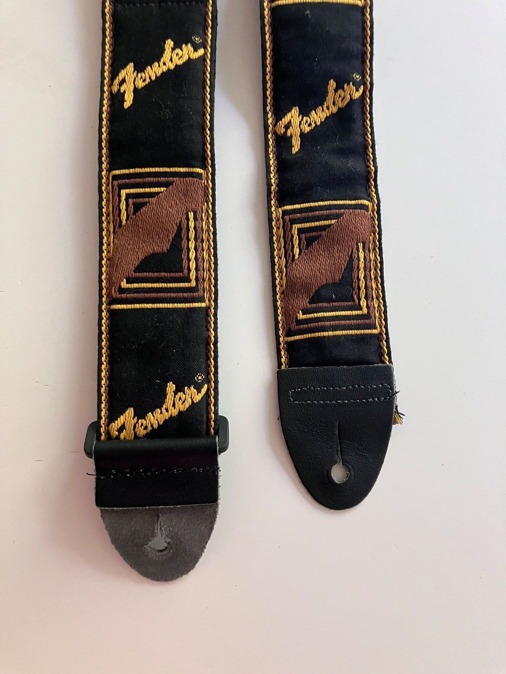 Fender Instruments de musique: Fender Guitar Strap for E-Guitar – D'occasion à Luzern par Madvibe 1