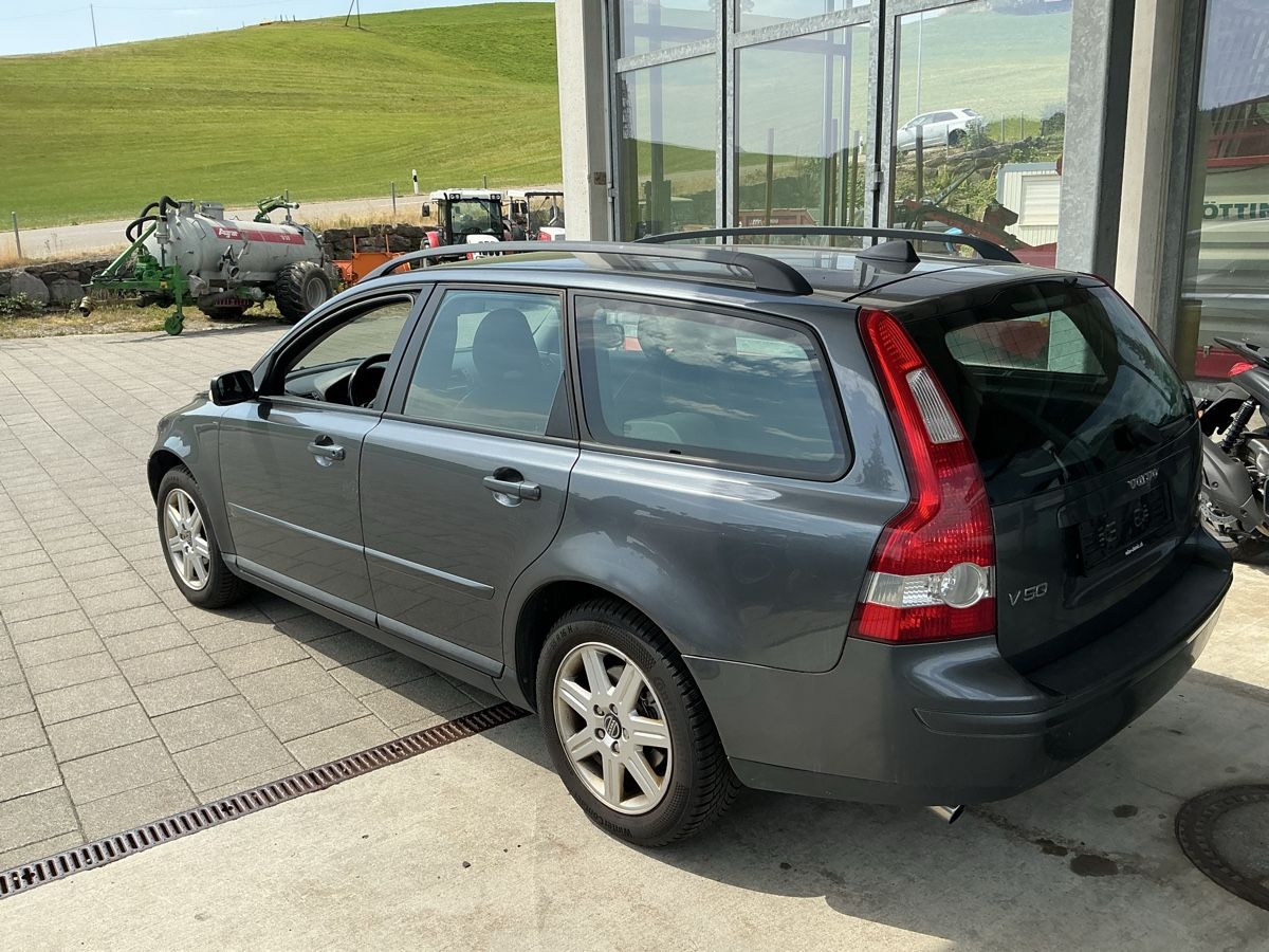 Volvo Autos: Volvo V50 T5 AWD – D'occasion à Stein AR par aut_fx2l 2
