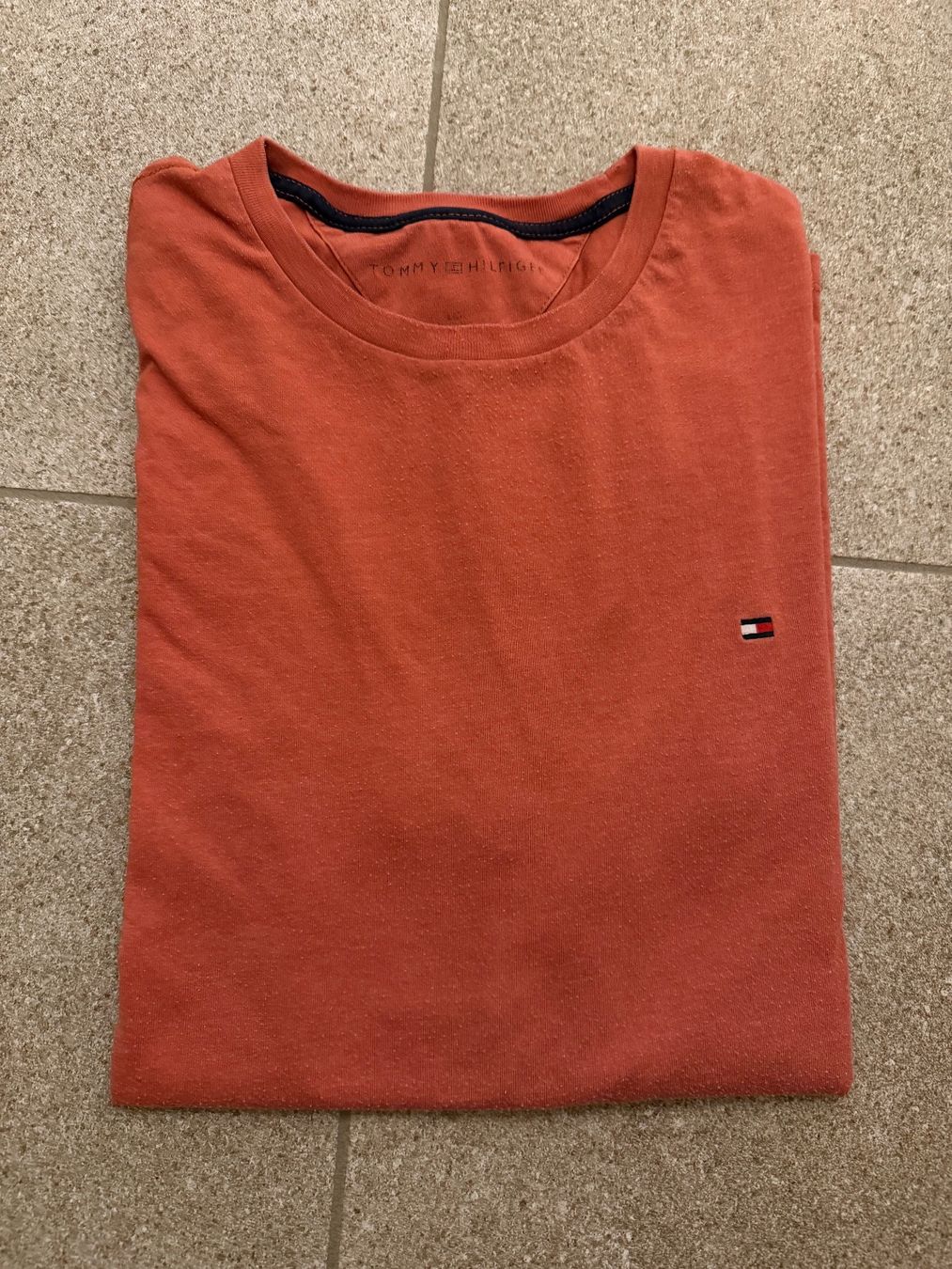 Tommy Hilfiger T-shirt: Tommy Hilfiger T-Shirt - Grösse L – Usato da Oberwil BL venduto da Ray_Pa_Ts
