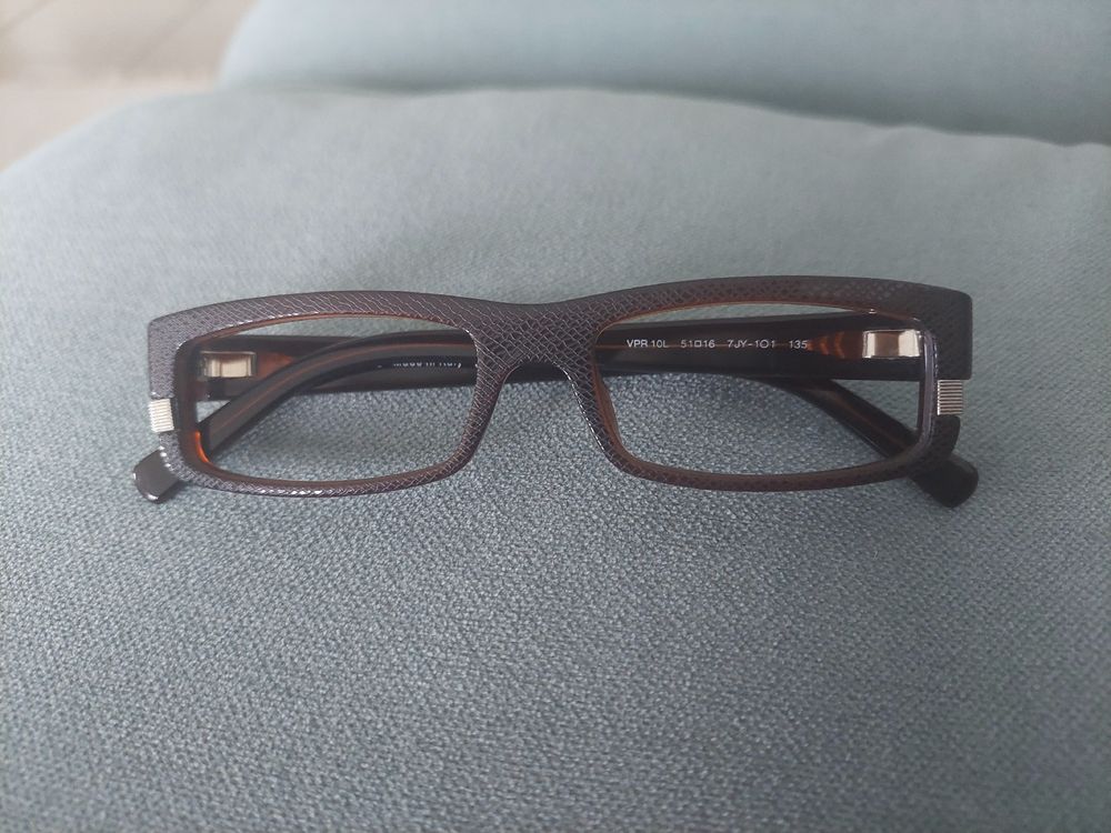 brillengestelle von prada