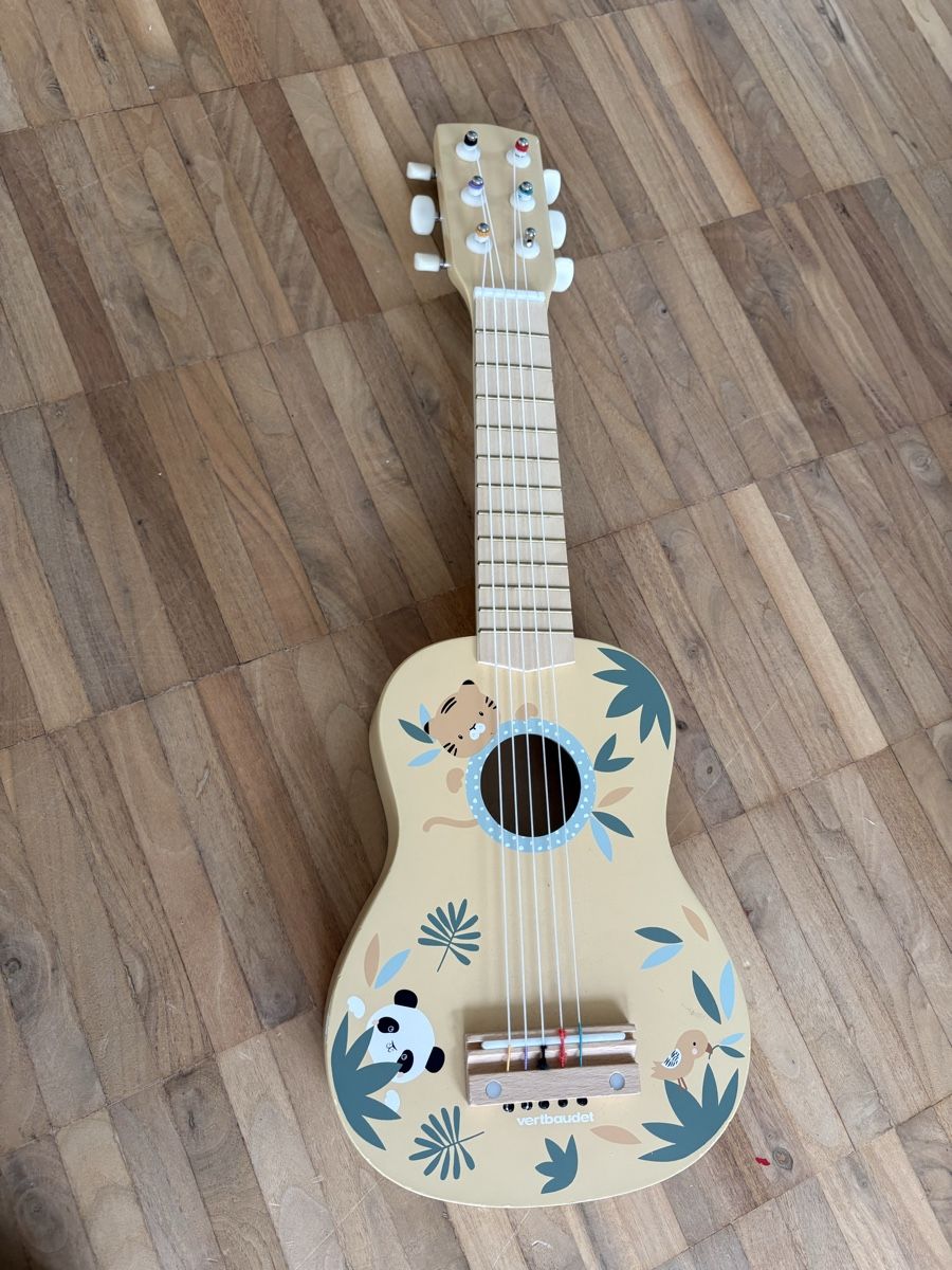 Instruments de musique: Spiel Guitare – D'occasion à Zürich par chemostat