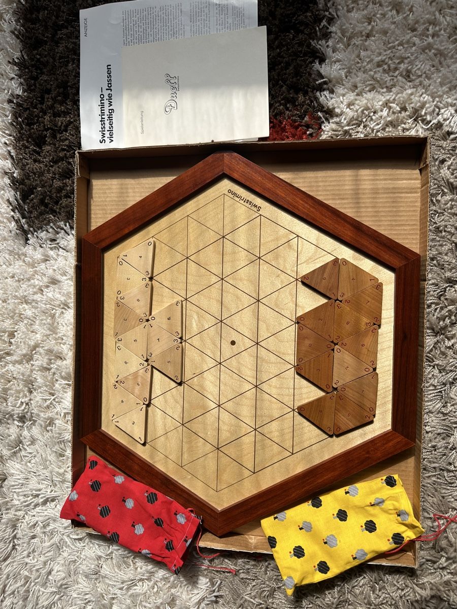 Jeux: Swisstrimino Brettspiel Holz – Neuf avec emballage d'origine à Lichtensteig par tar_rg8w