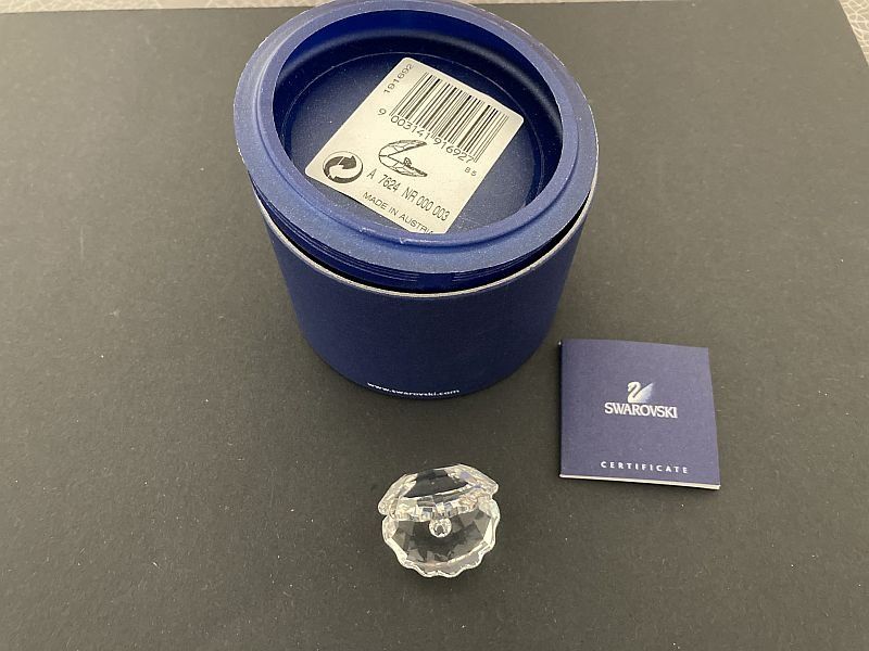 Swarovski Statuette: conchiglia con "perla" 191692 – Nuovo e nell'imballaggio originale da Airolo venduto da Hmagnum 1