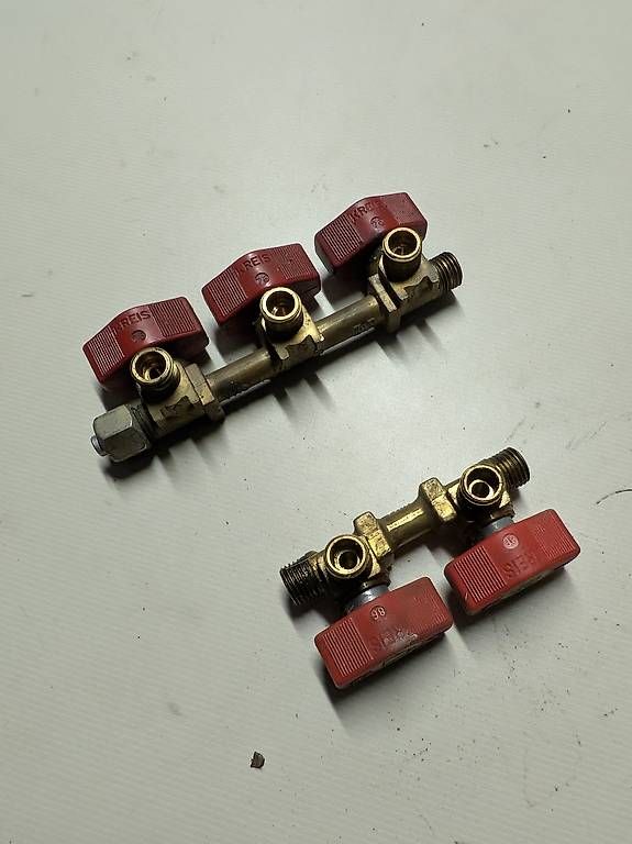 Alimentation électrique: Gas-Verteilerblock Camper – D'occasion à Bern par BeteranoMarket 1