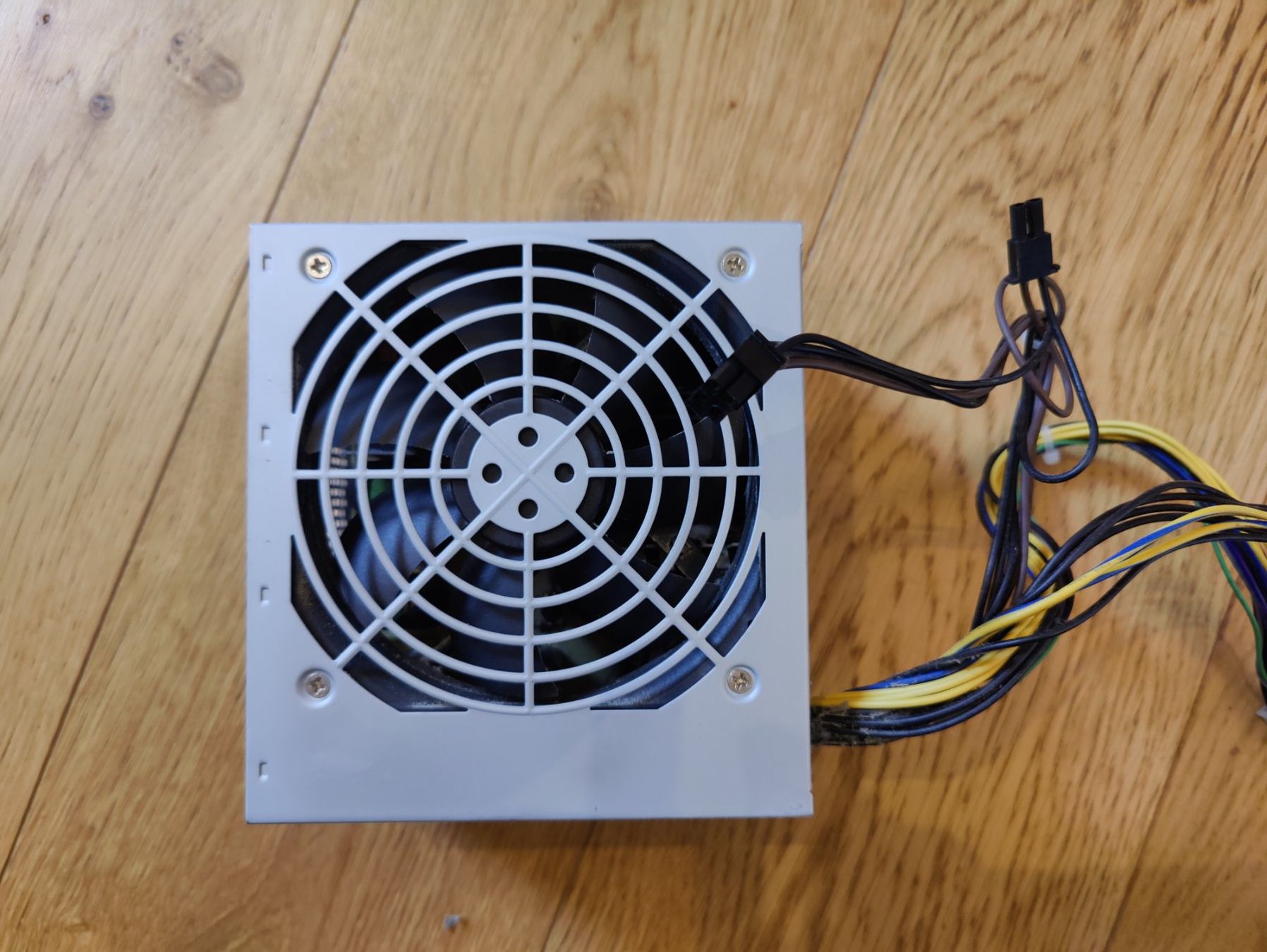 Componenti elettronici: FSP 500-60AGA Netzteil - 500W – Usato da Rheinau venduto da gastaccount 1
