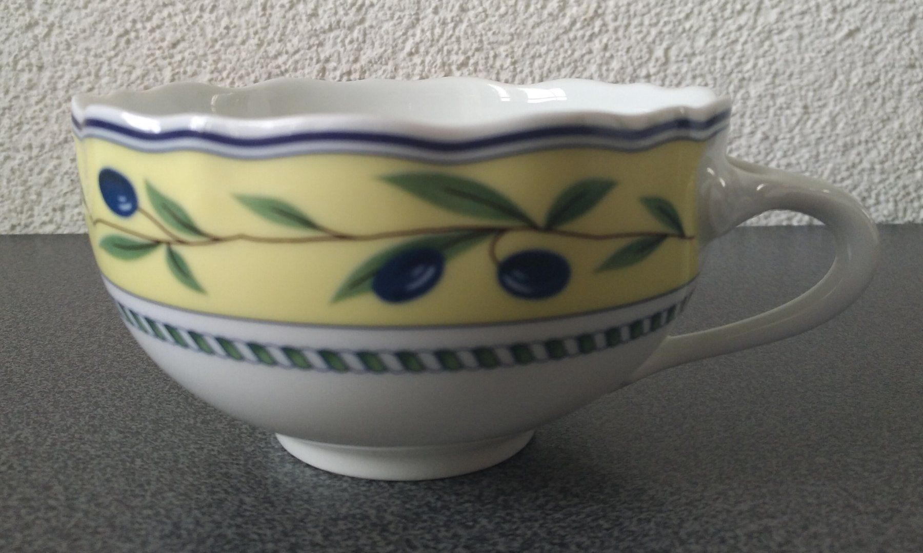 Hutschenreuther Tazze: Kaffeetasse - Hutschenreuther Medley – Usato da Chur venduto da rh86424 1
