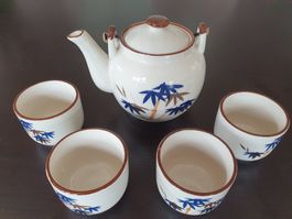 Tee-Kanne mit 4 Becher