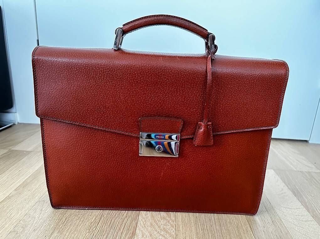 Koffer & Taschen: Prada Aktentasche – Gebraucht aus Thalwil von min_th55