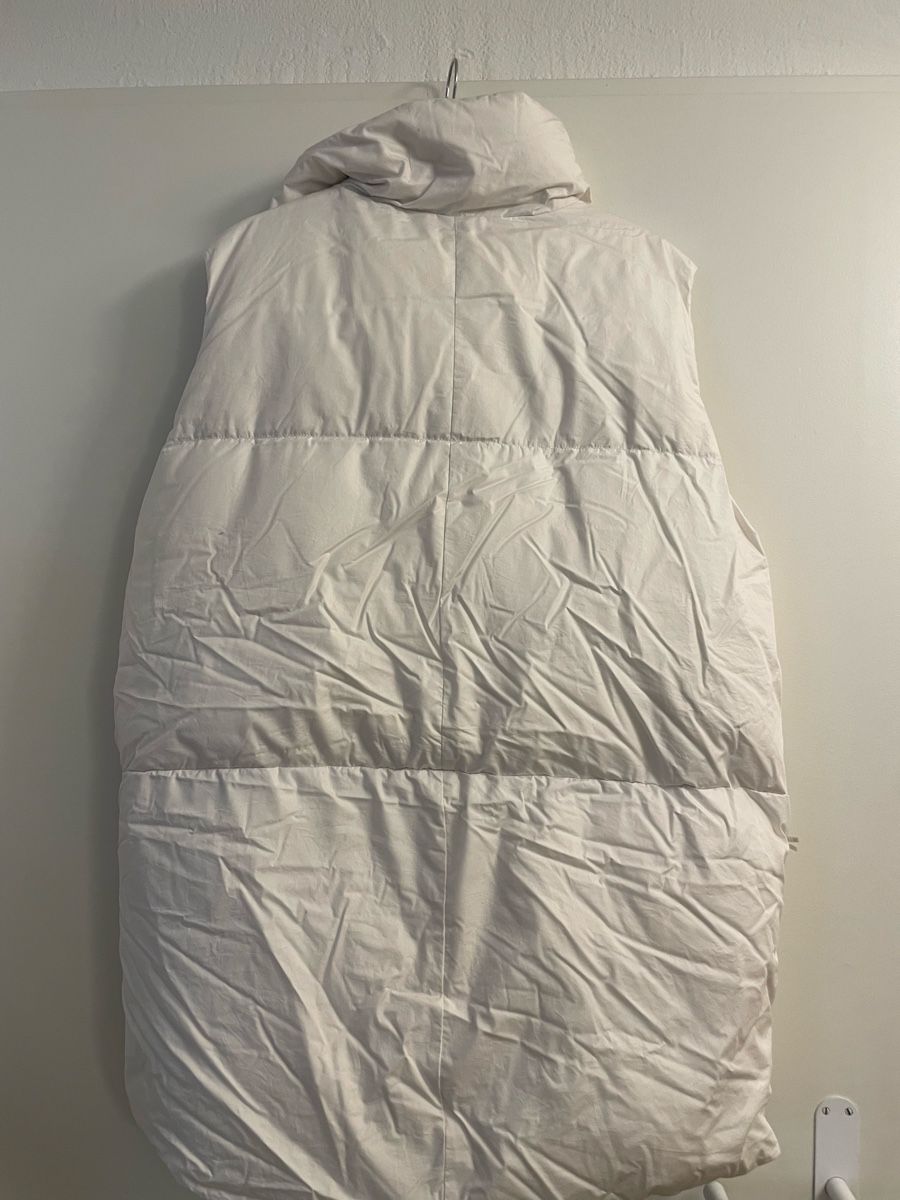 Canada Goose Gilet & Giacche senza maniche: Canada Goose Garnet long vest – Nuovo (secondo la descrizione) da Zürich venduto da deb_j5d7 3