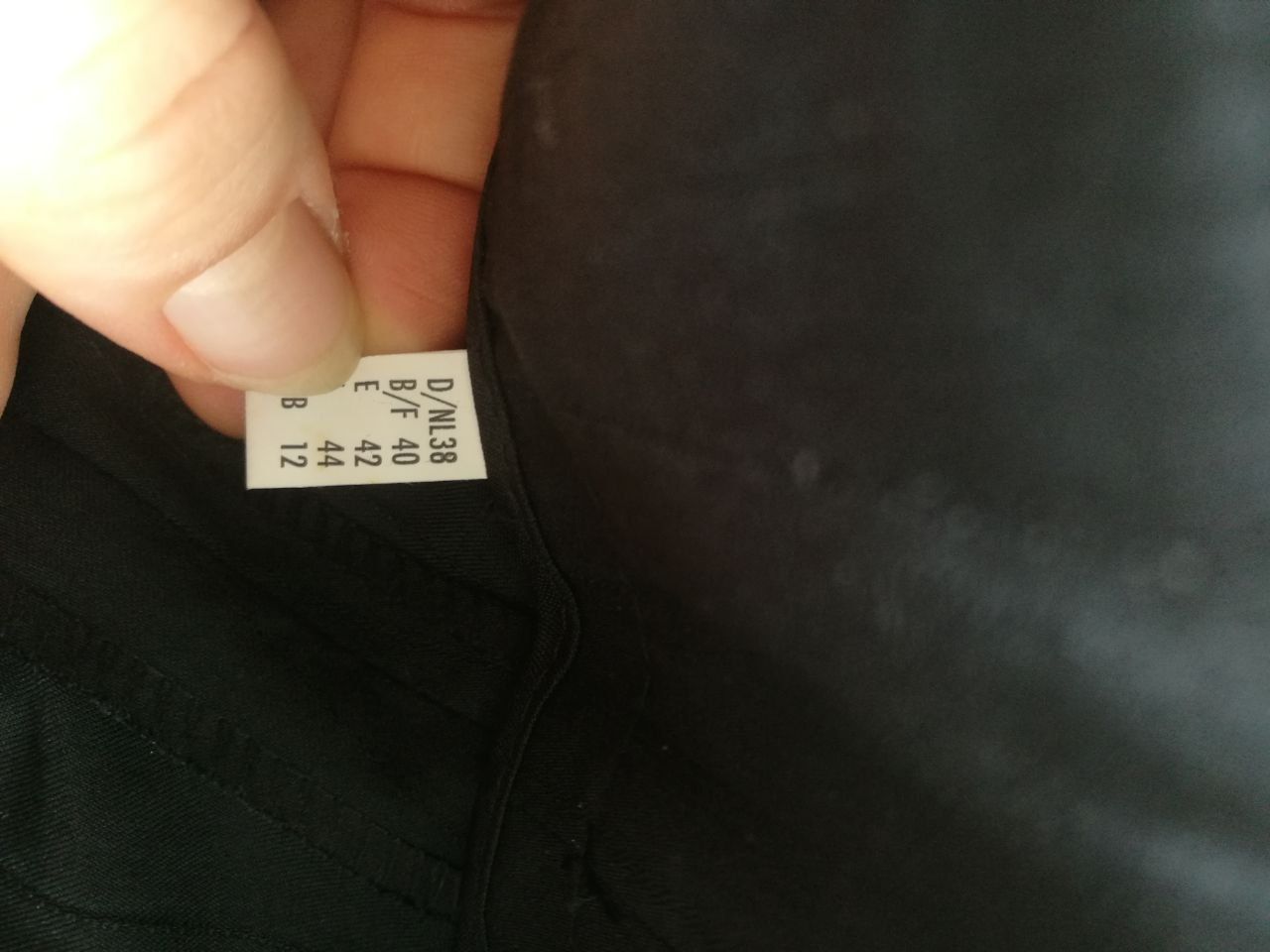 Pantaloni: Elegane Hosen 38 – Usato da Bern venduto da M.J.R. 2