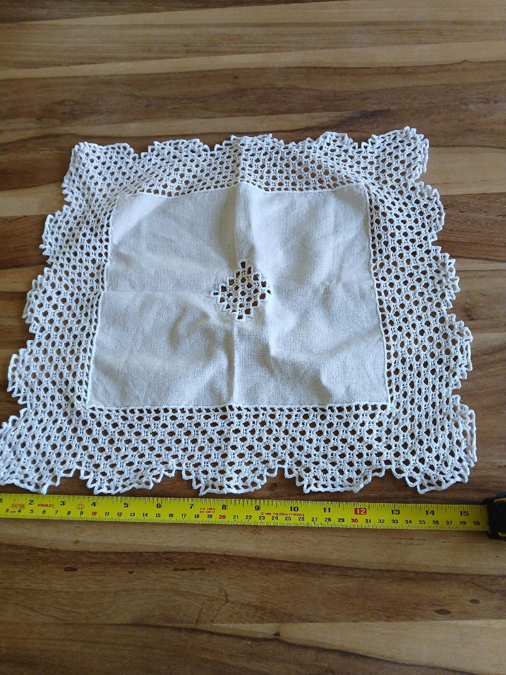 Tutte le decorazioni: Vintage Crochet Doily,  Decorative Accent Piece – Usato da Dübendorf venduto da LoRi-2026 1