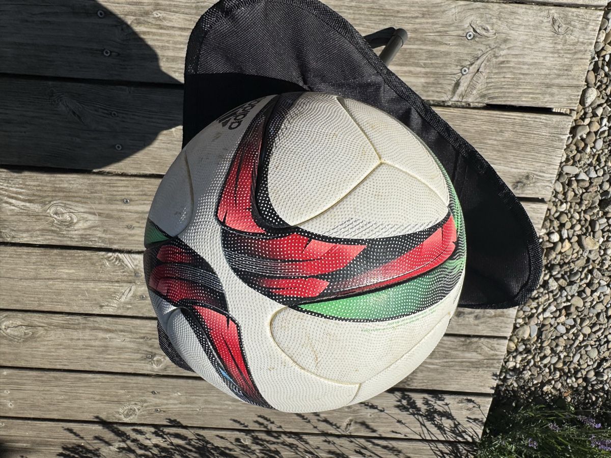 Adidas Palloni: Fussball Adidas Conextus Grösse 5 gebraucht – Usato da Zürich venduto da Orionos 1