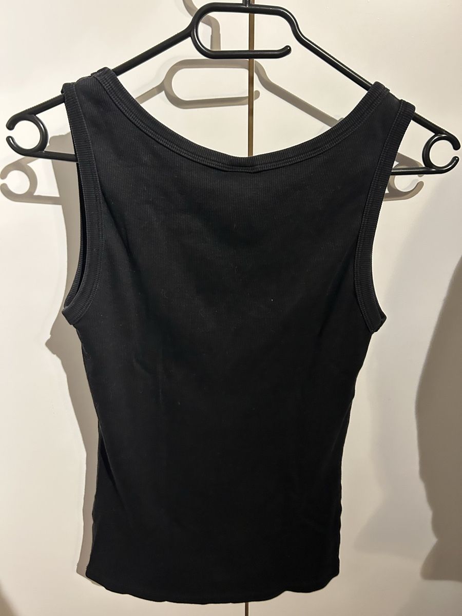 Top: Schwarzes Tank Top von h&m – Usato da Aesch BL venduto da nor_57cz 1