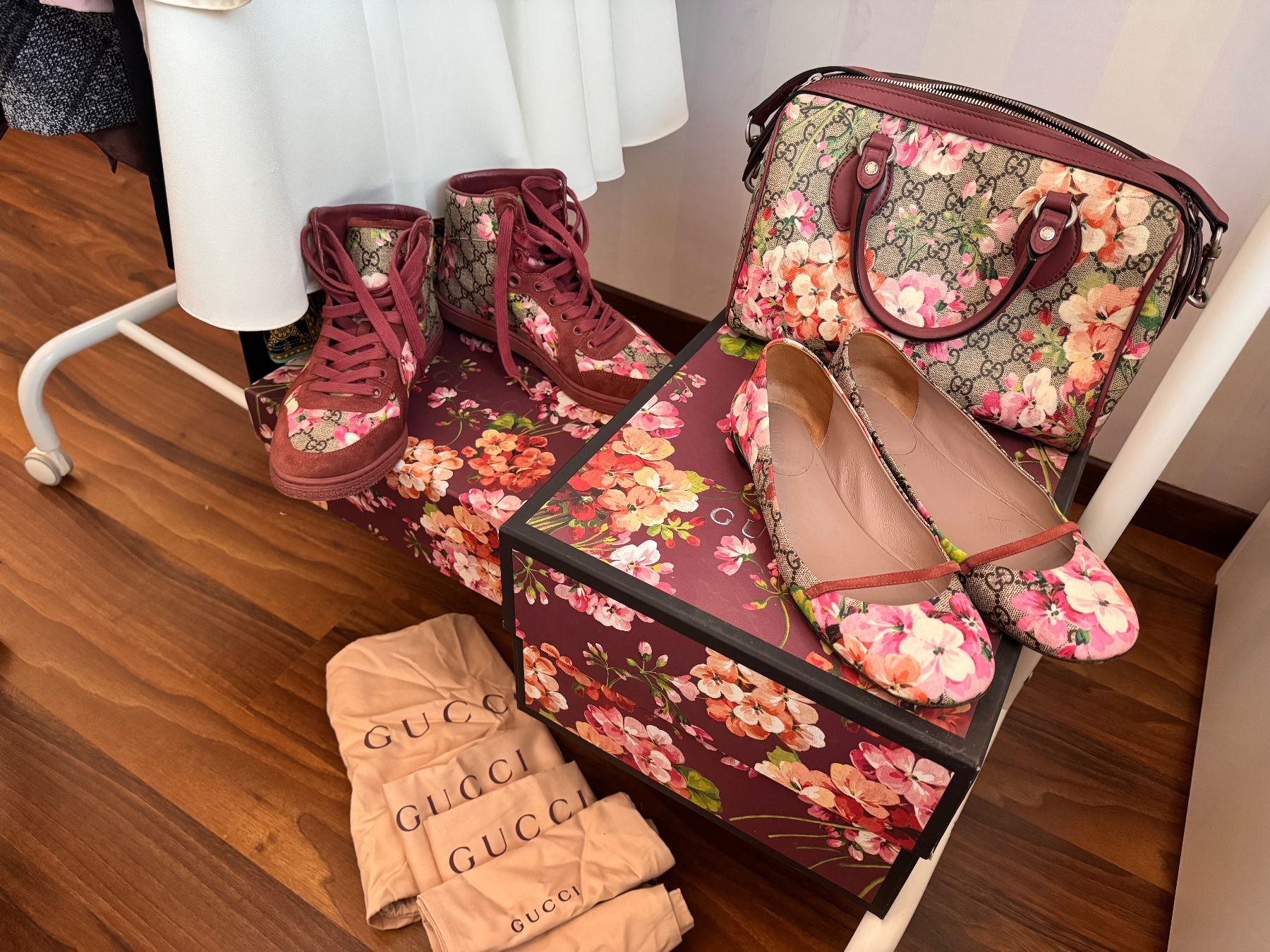 Gucci Borse da donna: Gucci Handtasche Blumenmuster – Nuovo (secondo la descrizione) da Menziken venduto da moppedyve 5