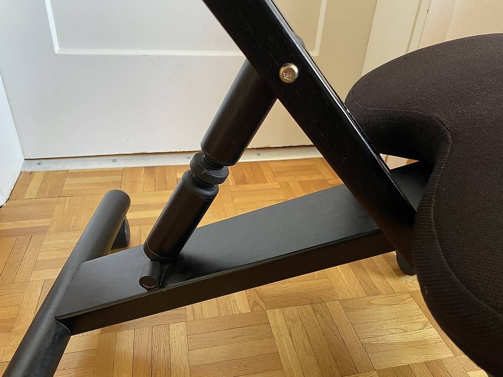 Chaises: Chaise de bureau ergonomique – D'occasion à Lausanne par Sifulott 2