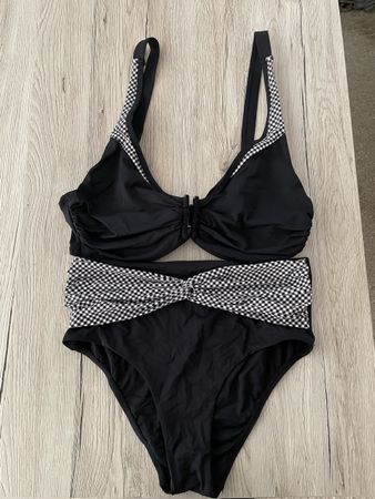 Beldona Bikini unterteil grösse 36, oberteil grösse 40D