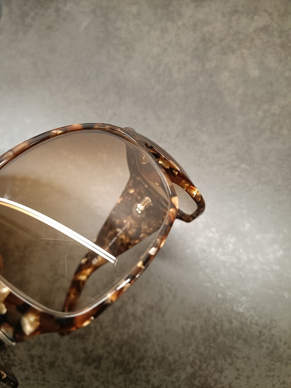 Occhiali & Lenti: Damen-Sonnenbrille – Usato da St. Erhard venduto da Lauko123 4