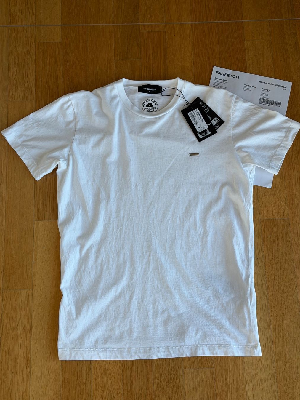 Dsquared2 T-shirt: Neues 100% originales Dsquared2 Basic T-Shirt Grösse M – Nuovo e nell'imballaggio originale da Basel venduto da trend_shop_schweiz