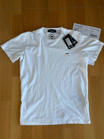 Neues 100% originales Dsquared2 Basic T-Shirt Grösse M