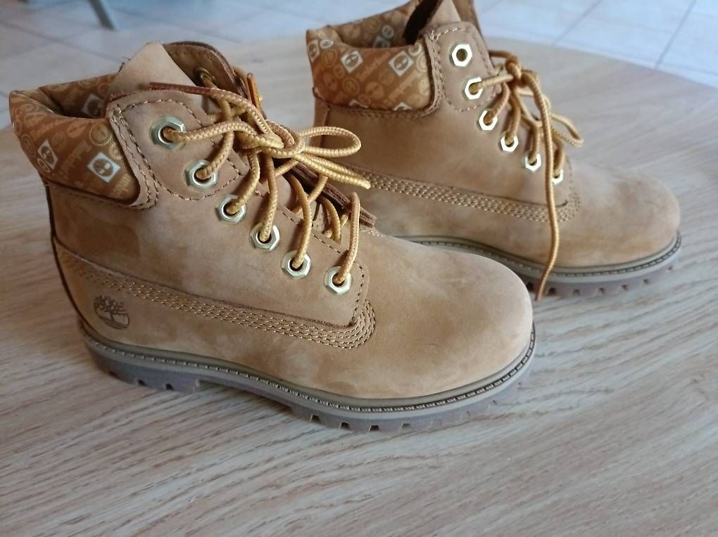 Chaussures garçon: Boots Timberland Taille 29  – Neuf avec emballage d'origine à La Roche FR par zan_29yx