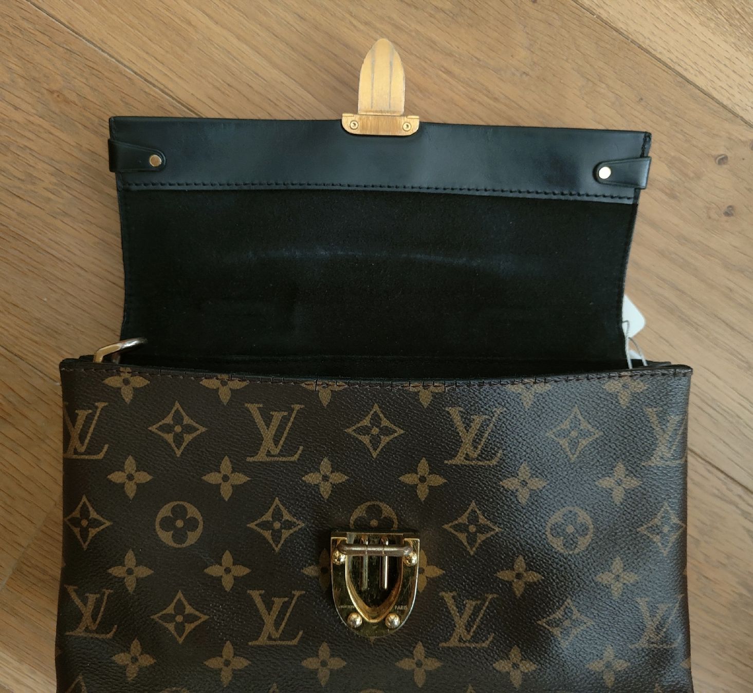 Louis Vuitton Sacs: Louis Vuitton one handle flap bag monogram – D'occasion à Zürich par R-2015 4