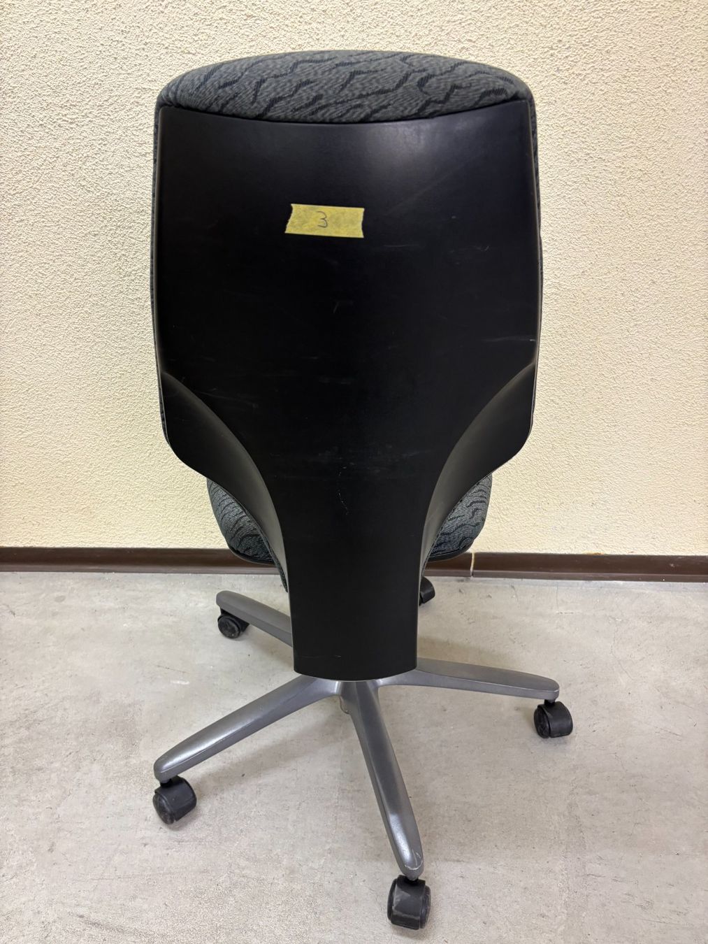 Giroflex Stühle: Bürostuhl Giroflex 64 – Gebraucht aus Hinwil von fac_688b 3