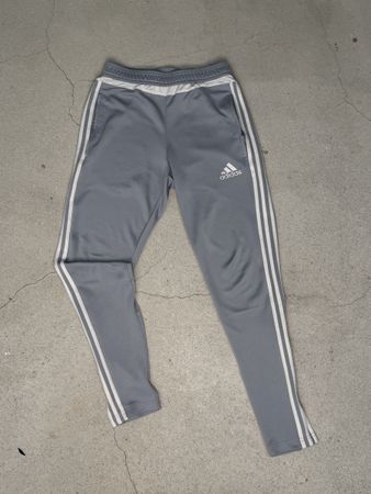 Adidas Trainingshose, Grösse M