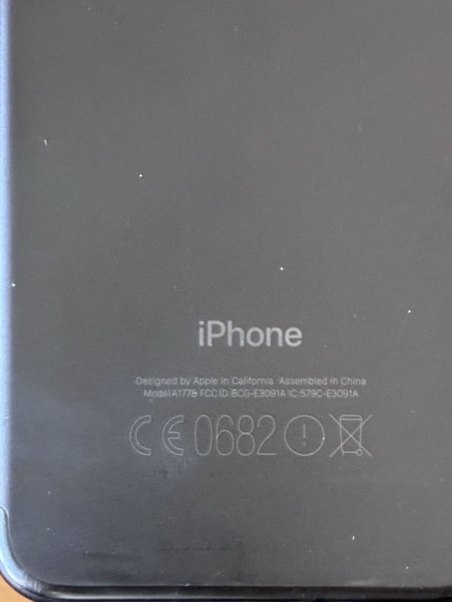 Apple Telefoni cellulari / Smartphones: iPhone 7 mit Schutzhülle und Ladekabel – Usato da Faellanden venduto da Graubal 1